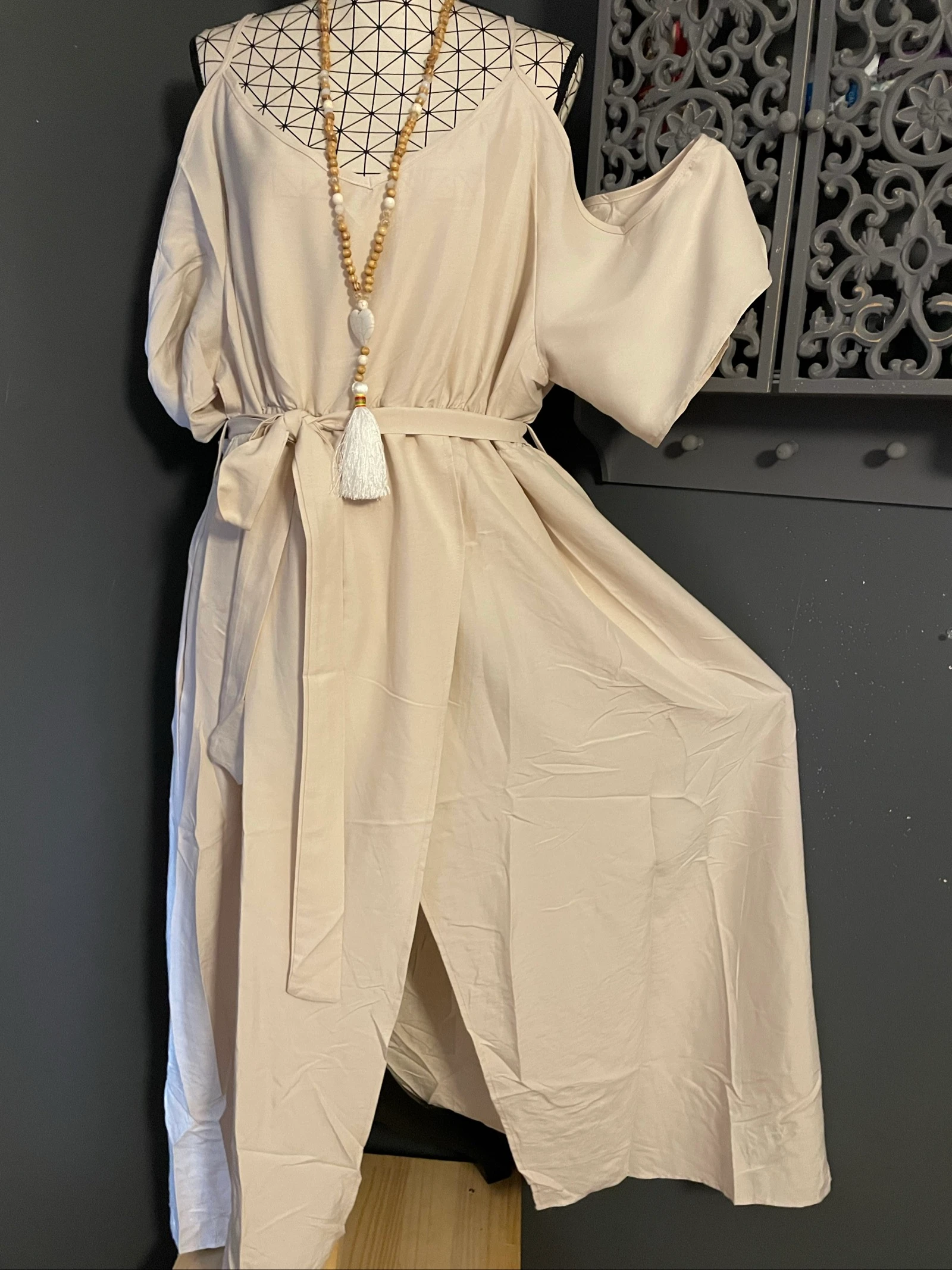 💖 vestido bege creme envelope com cinto tamanho grande 54 fluido elegante com bolsos 💖 – photo 3